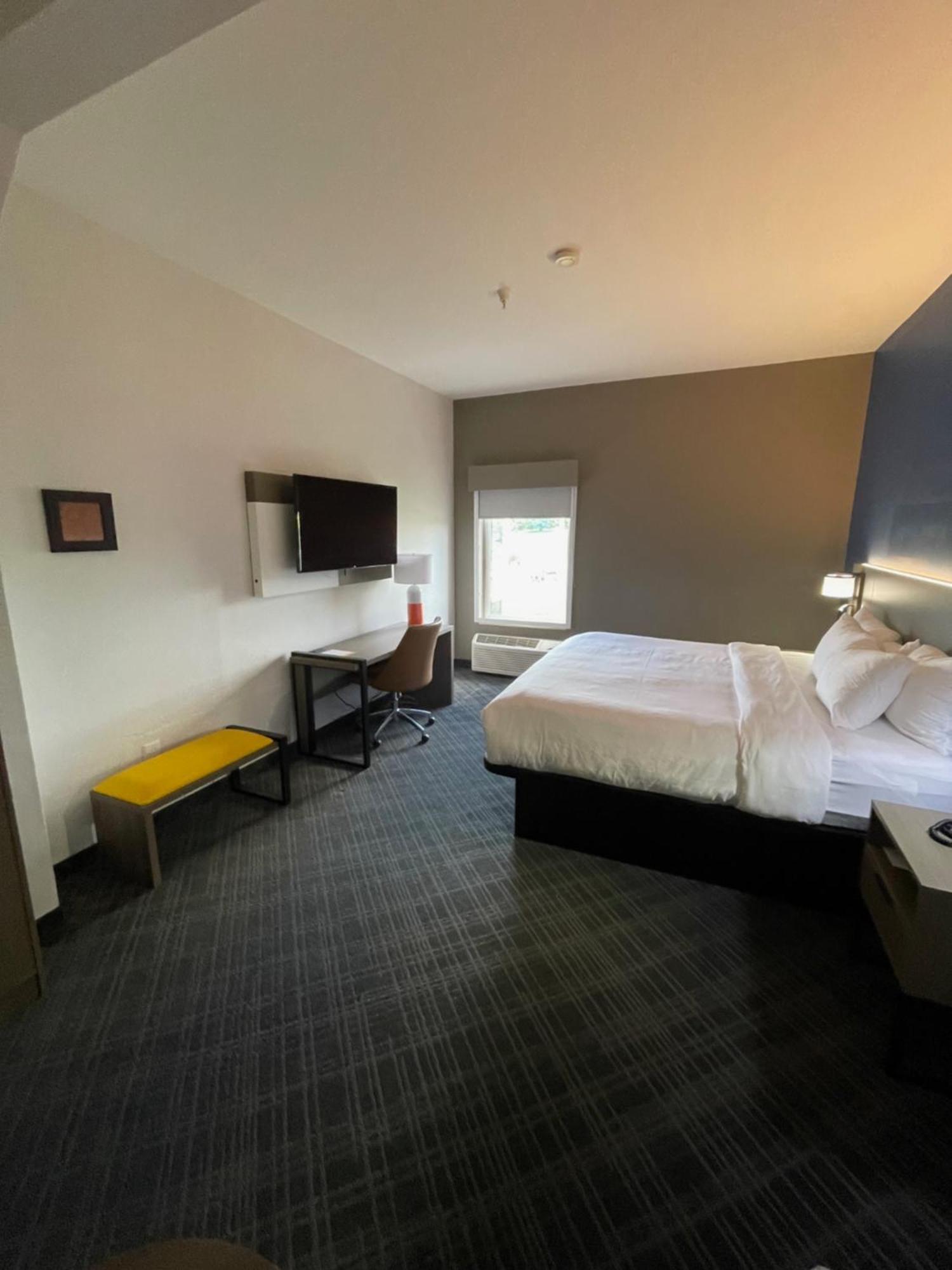 Comfort Suites Кроссвилл Экстерьер фото