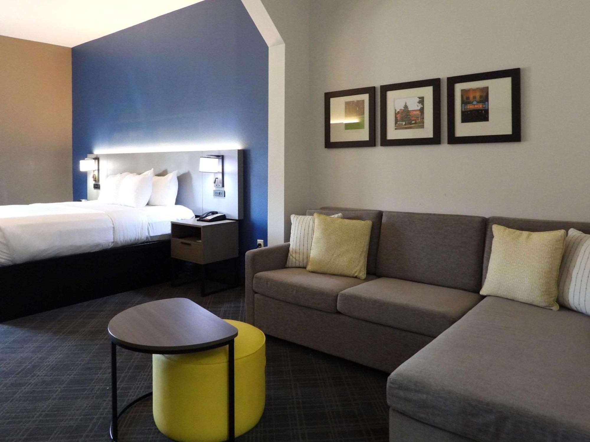 Comfort Suites Кроссвилл Экстерьер фото